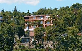 Villa Volosko With Private Parking And Breakfast,Seaview