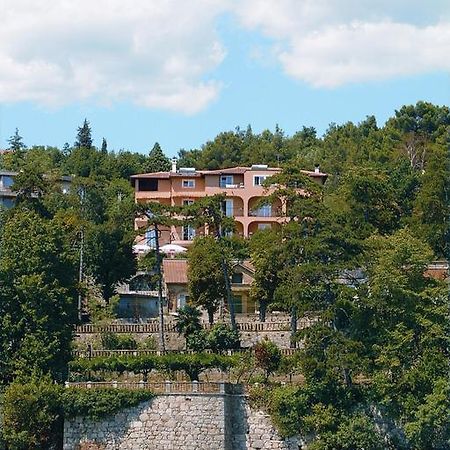 Villa Volosko With Private Parking And Breakfast,Seaview Экстерьер фото