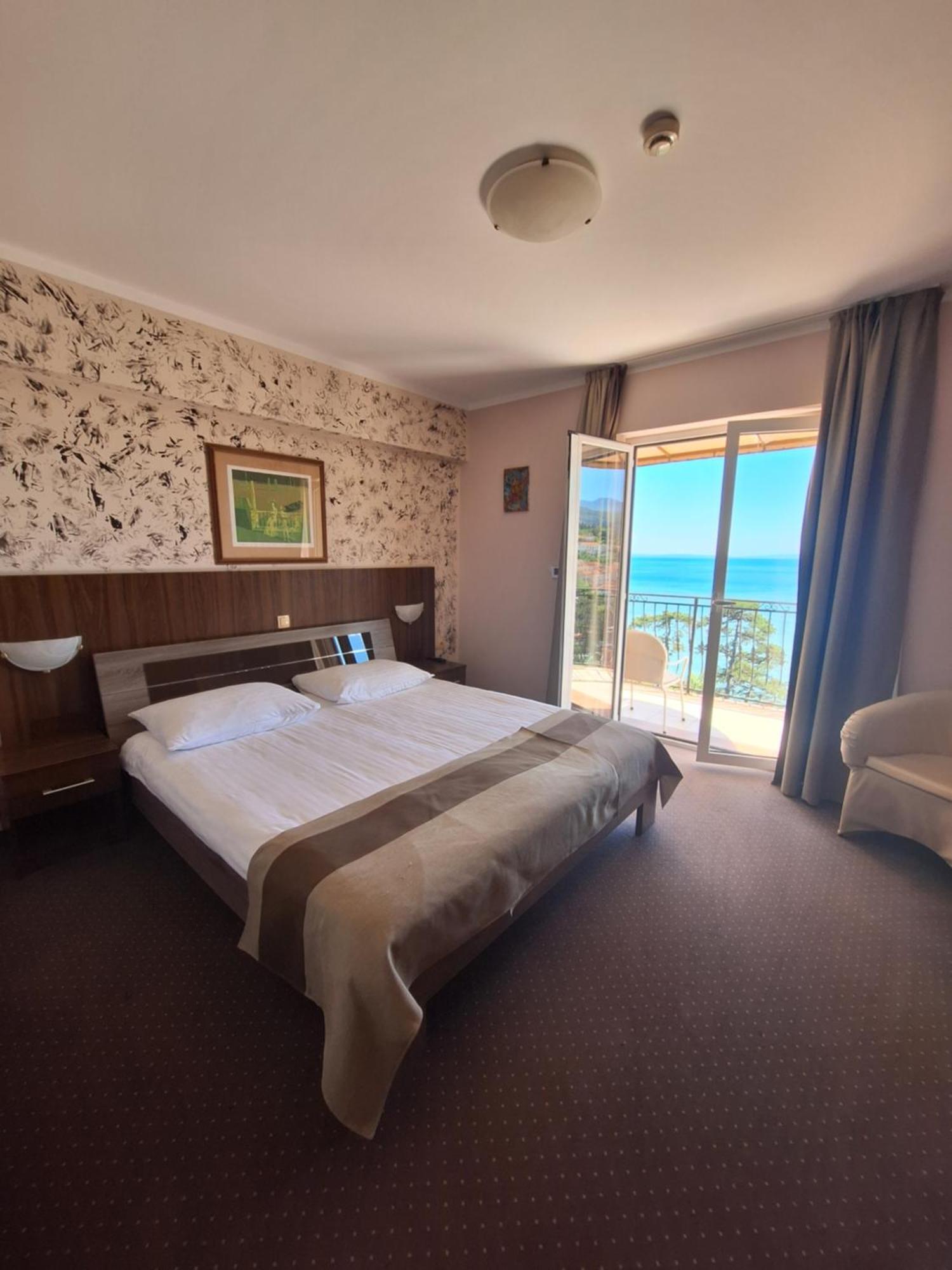 Villa Volosko With Private Parking And Breakfast,Seaview Экстерьер фото