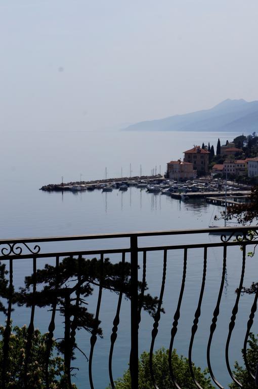 Villa Volosko With Private Parking And Breakfast,Seaview Экстерьер фото